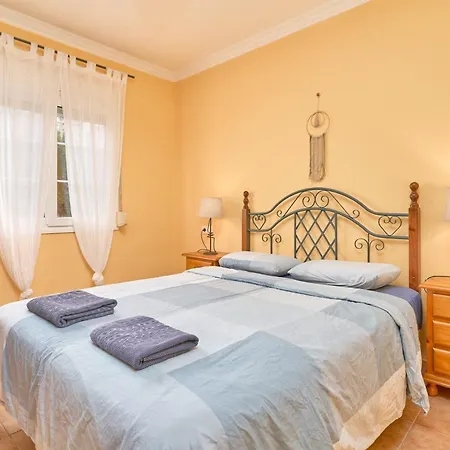 Burriana Hideaway Apt Nerja *